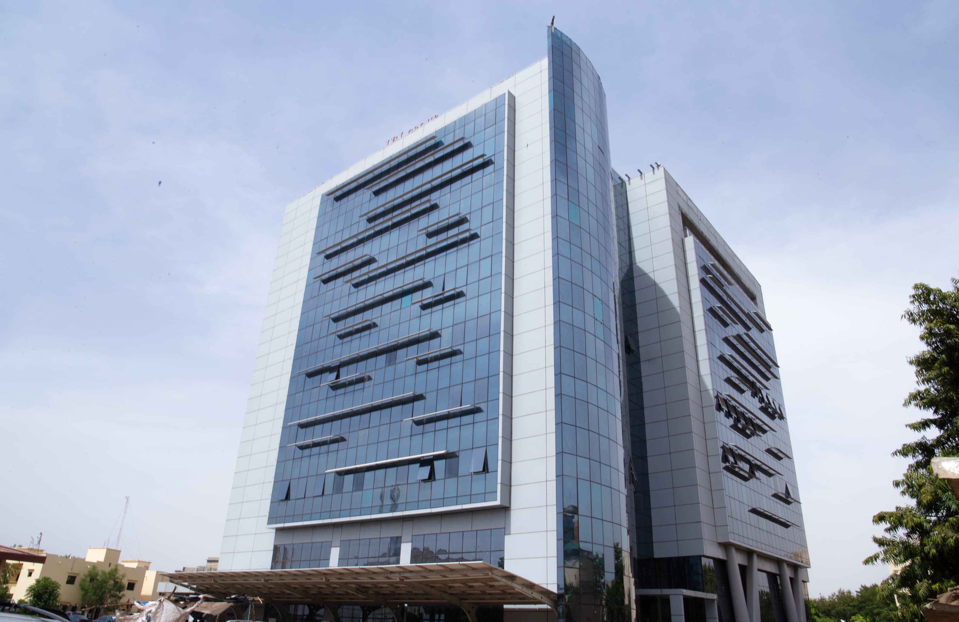 IBI Group — Siège et réalisations à Bamako
